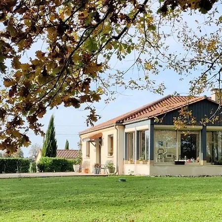 Les Cheveches 3* Milhac-d'Auberoche